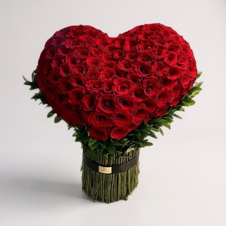 Heart-Shaped Red Roses Bouquet – Exceptional Romantic Gift